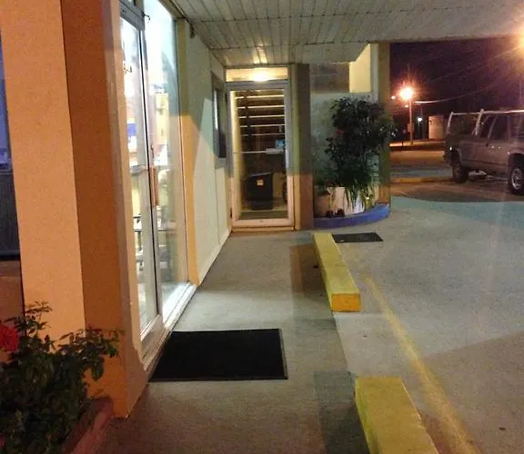 Hotel Americas Value Macomb