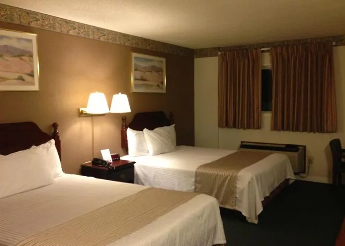 Hotel Americas Value Macomb